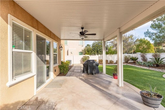 view of patio / terrace with grilling area and ceiling fan