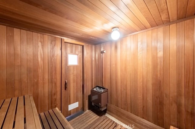 view of sauna / steam room