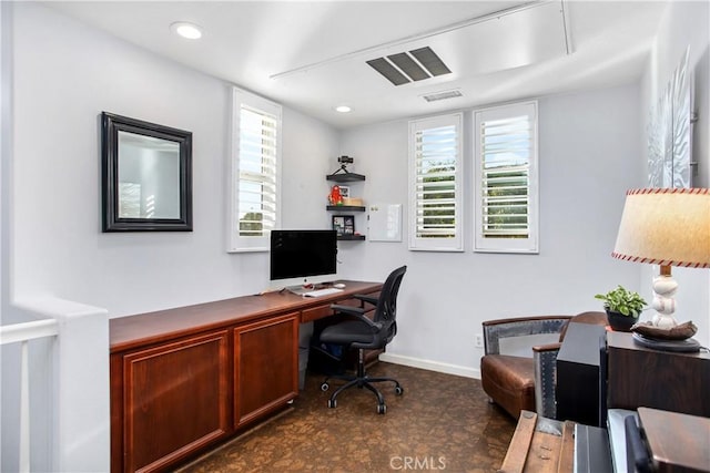 office area featuring a wealth of natural light