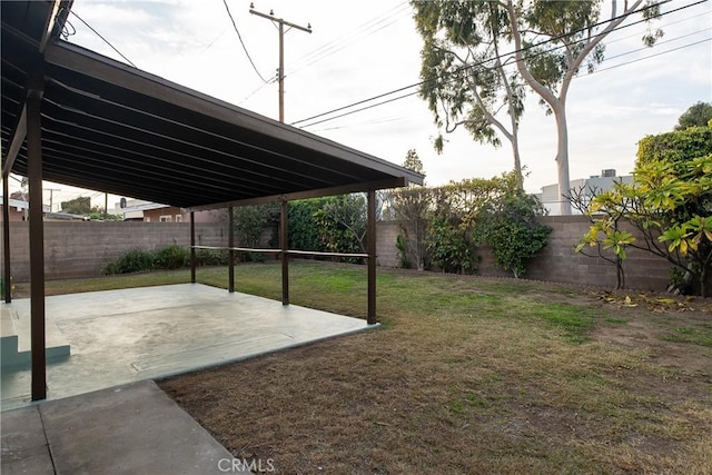 view of yard with a patio area