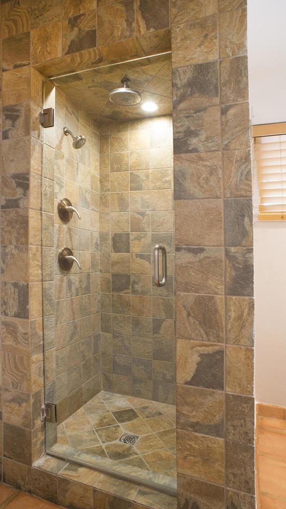 bathroom with walk in shower