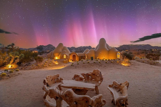 southwest-style home featuring a mountain view