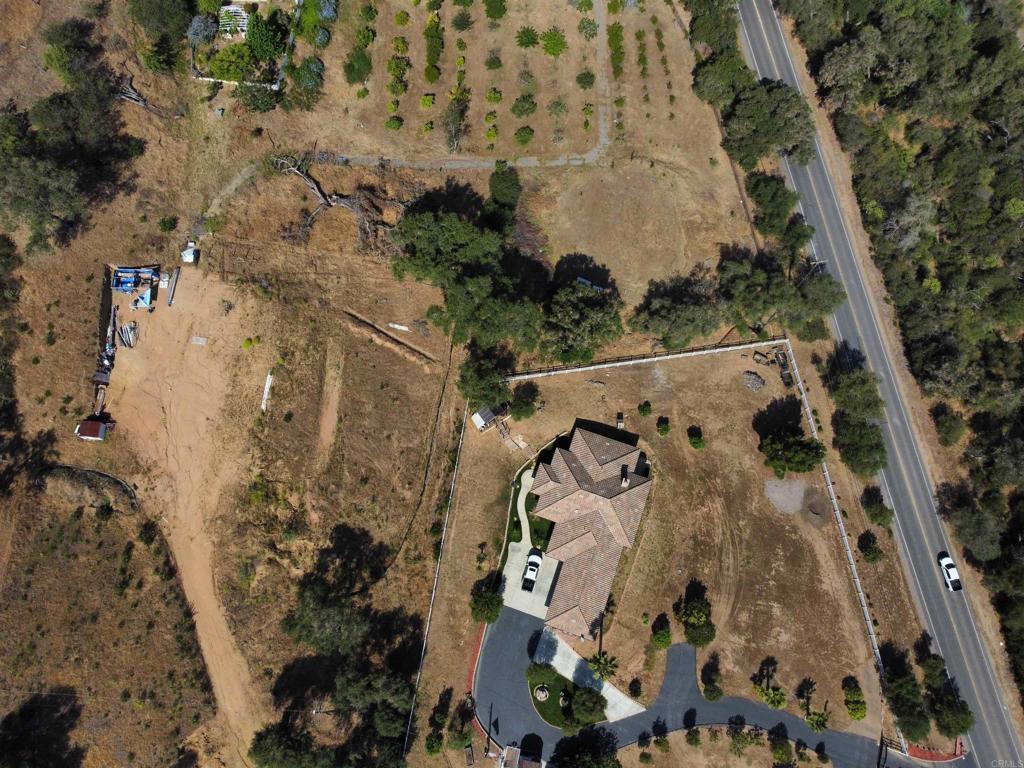 1409 Tecalote Dr, Fallbrook, CA 92028