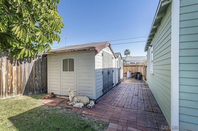 view of outbuilding