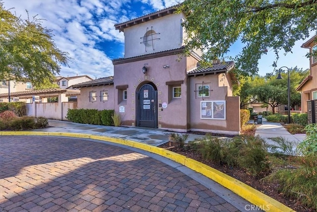 view of mediterranean / spanish-style house