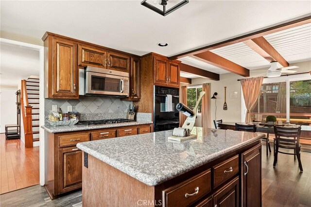 514 Grizzly Rd, Lake Arrowhead, CA 92352 - photo 10