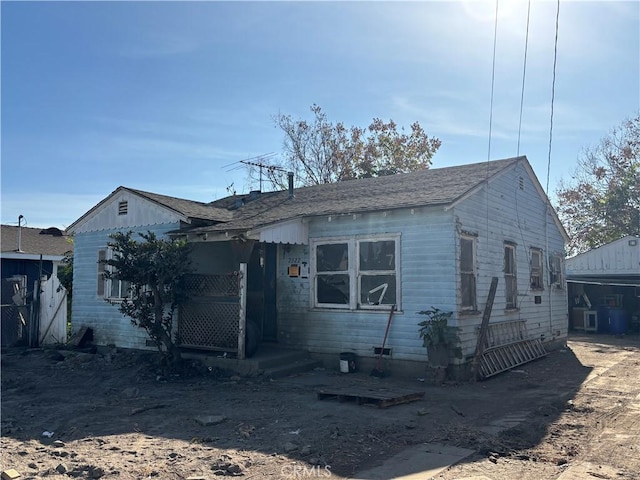 view of front of property