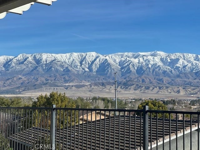 view of mountain feature