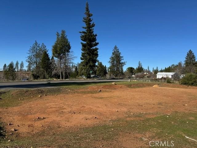 Listing photo 3 for 5174 Country Club Dr, Paradise CA 95969