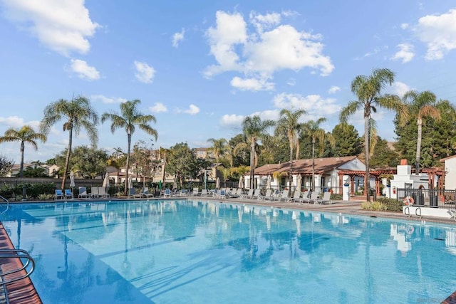 view of swimming pool