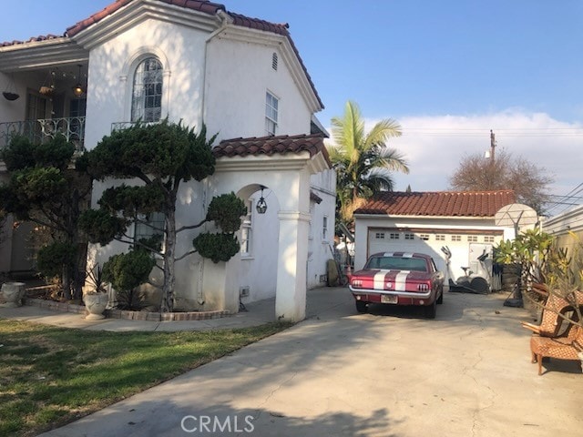 view of mediterranean / spanish-style home