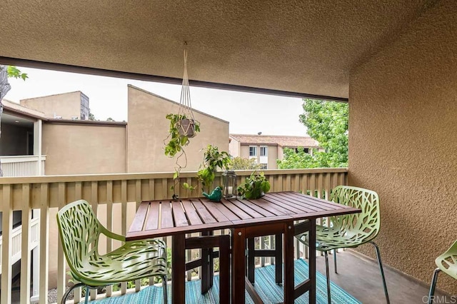 1775 Diamond Unit 308, Pacific Beach San Diego, CA 92109 - balcony with outdoor dining space