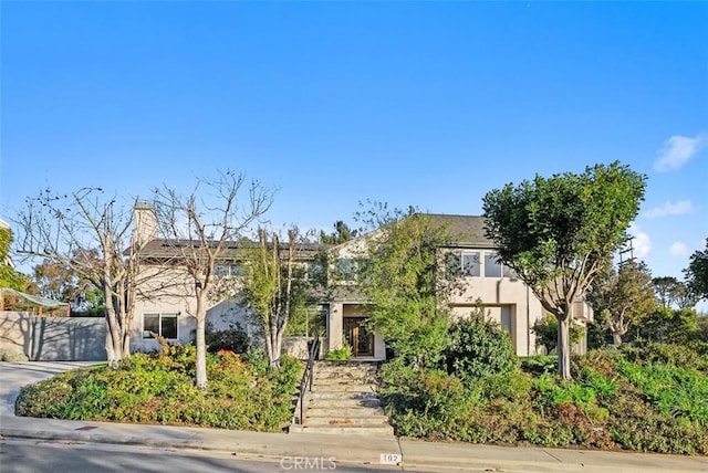 view of front of property featuring stucco siding