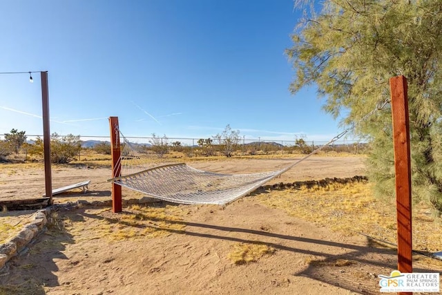 view of yard featuring a rural view