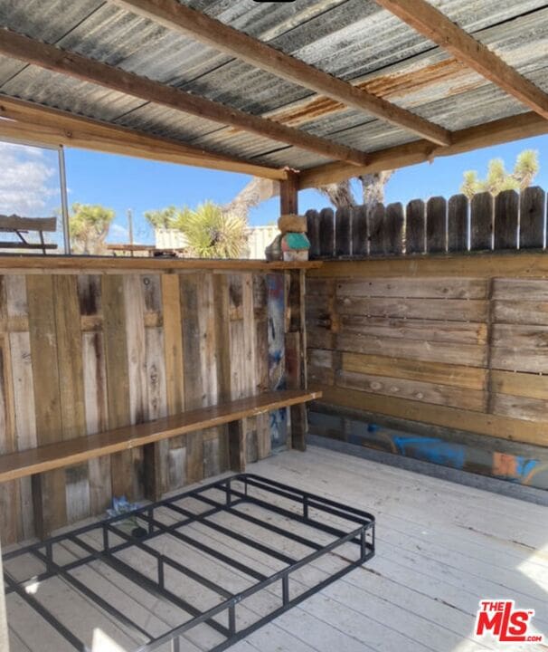 Listing photo 3 for 4456 Warren Vista Ave, Yucca Valley CA 92284