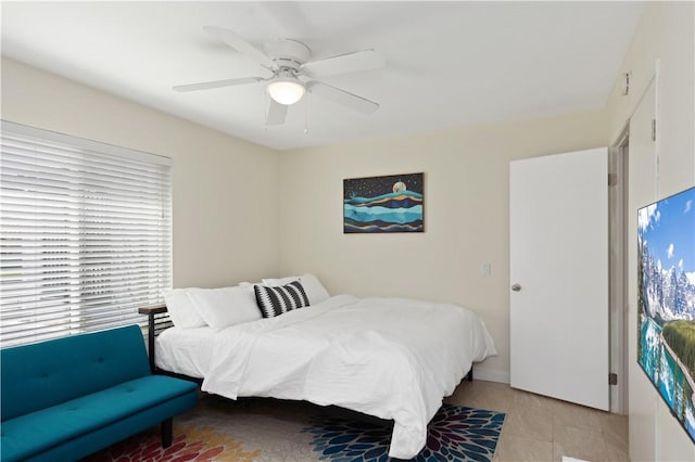 bedroom featuring ceiling fan