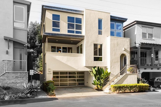 view of front of home featuring a garage