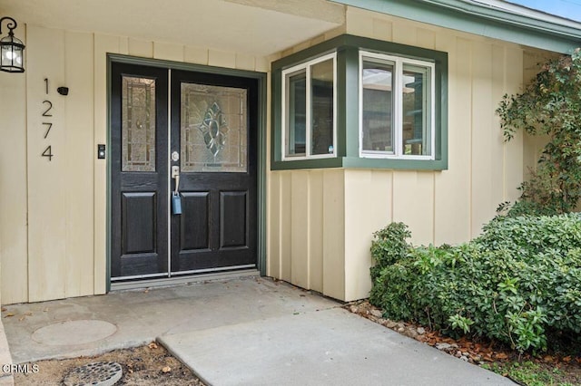 view of entrance to property