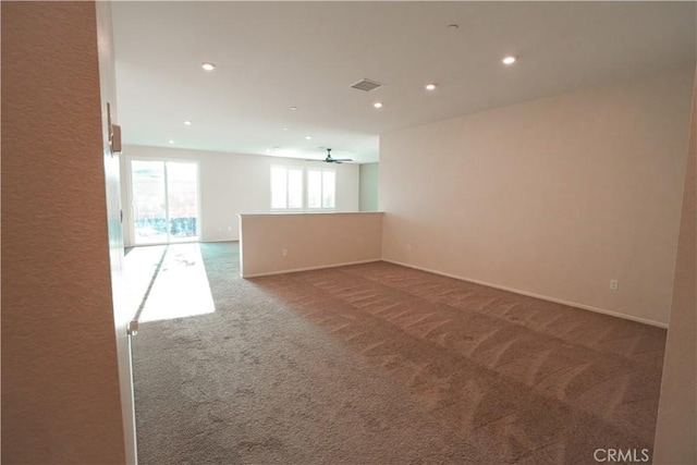 unfurnished room with carpet