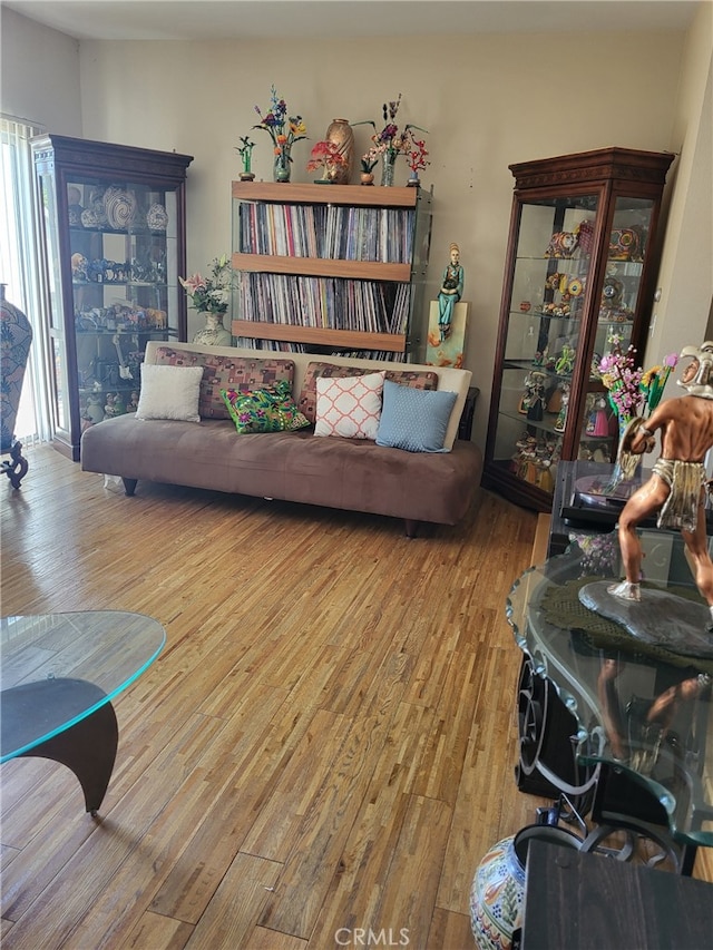 15775 Midwood Dr Unit 3, Granada Hills, CA 91344 - photo 3