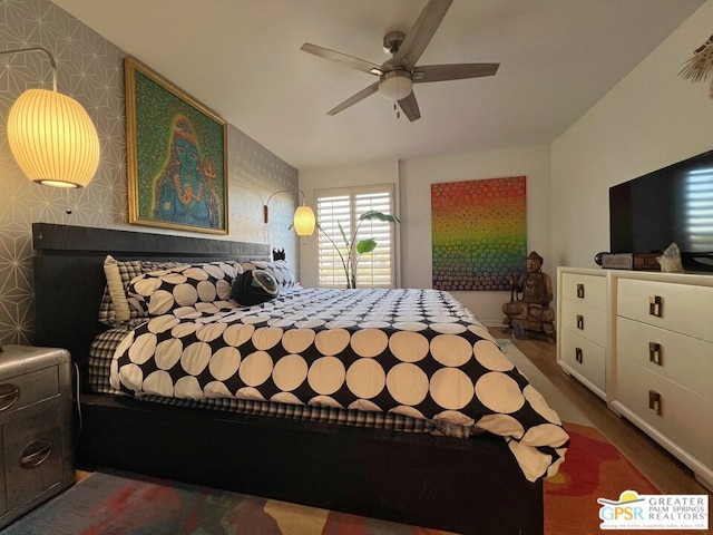 bedroom featuring ceiling fan