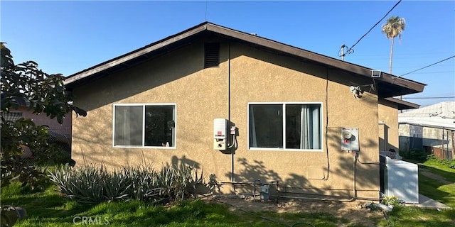 view of home's exterior