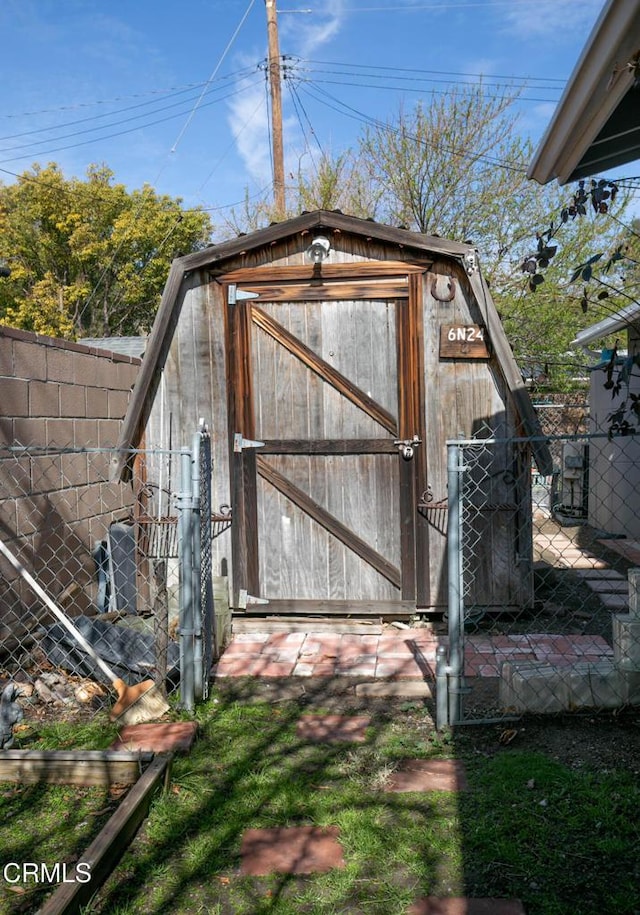 view of outbuilding