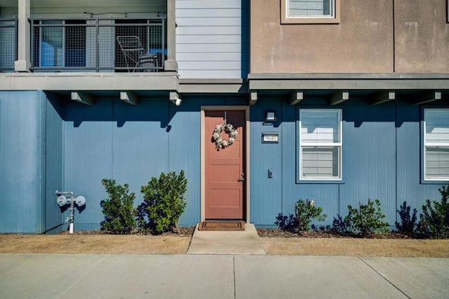 view of entrance to property