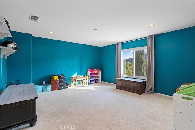 playroom with carpet flooring, recessed lighting, visible vents, and baseboards