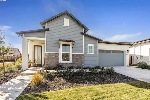 view of front of house featuring a garage