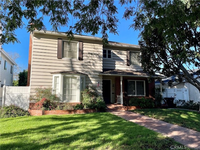 view of front of property with a front yard