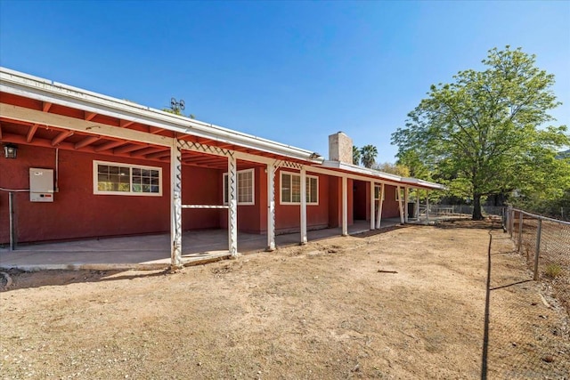 exterior space featuring an outbuilding