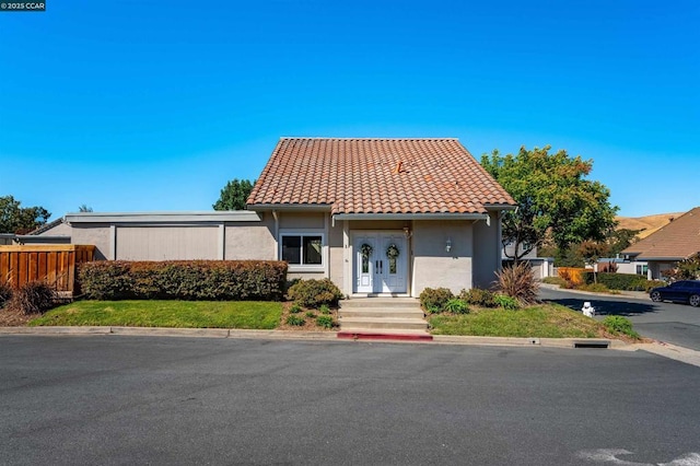 view of front of property