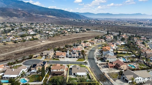 bird's eye view with a mountain view