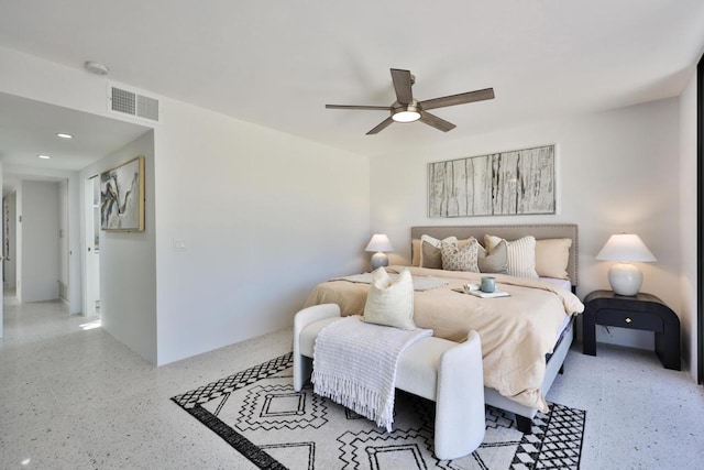 bedroom with ceiling fan