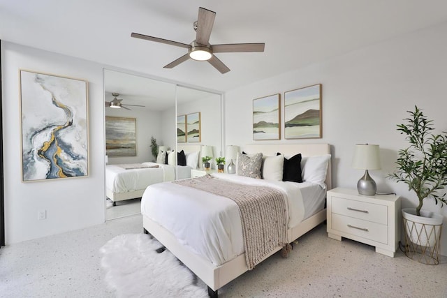 bedroom with ceiling fan