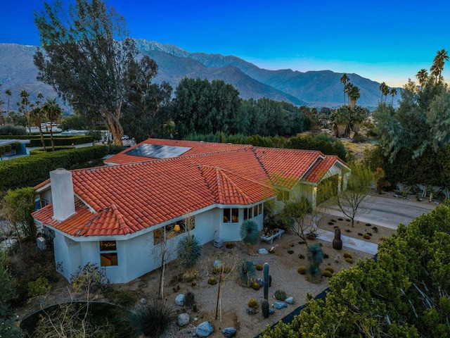 bird's eye view with a mountain view