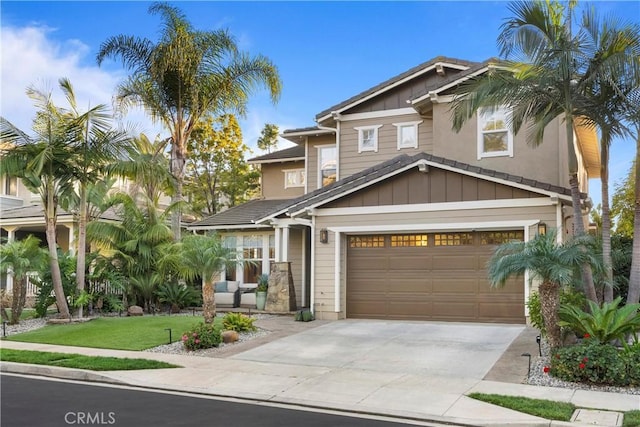 craftsman house featuring a garage