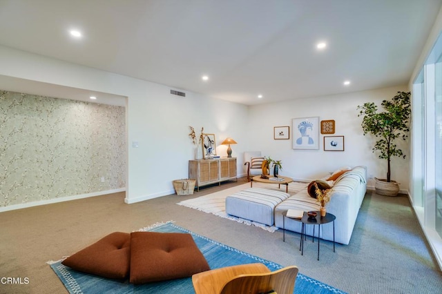 living room with carpet