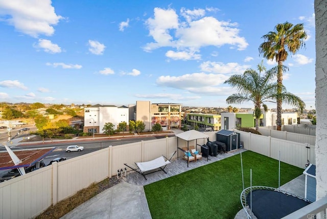 view of yard featuring a patio