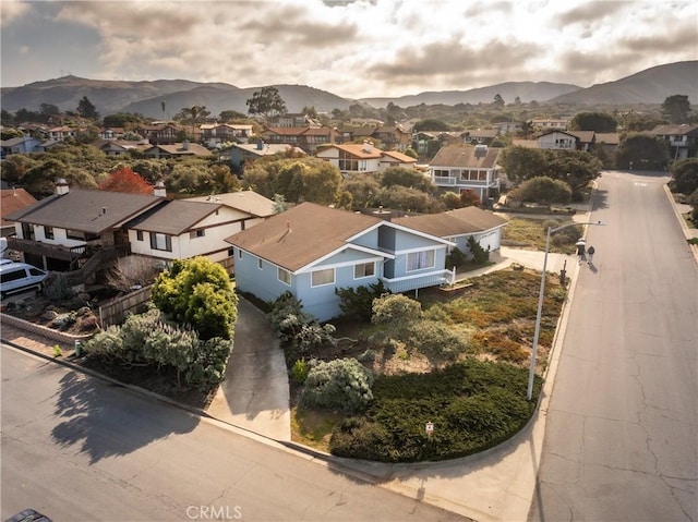 bird's eye view featuring a mountain view