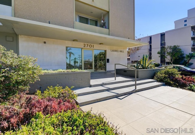 view of entrance to property