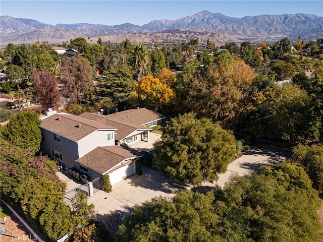 drone / aerial view featuring a mountain view