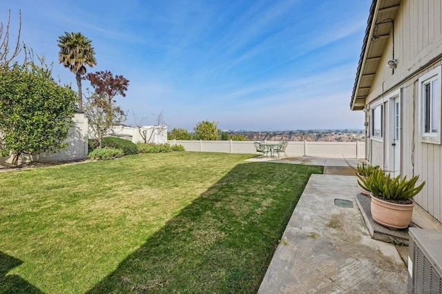 view of yard with a patio area