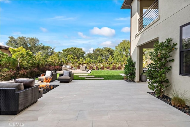 view of patio featuring an outdoor living space