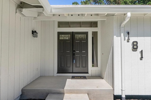 view of entrance to property