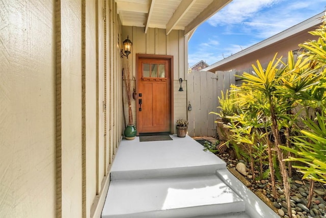 view of property entrance