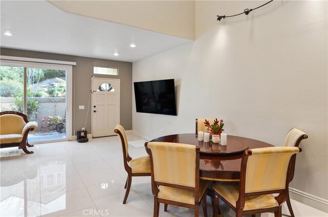 dining room with light tile patterned floors