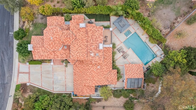 22544 N Summit Ridge Cir, Chatsworth, CA 91311 - view from above of property featuring a pool area