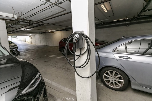 1023 Wilcox Ave Unit 102, Los Angeles, CA 90038 - view of parking deck
